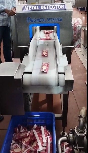 Conveyor Metal Detector (Ice cream Packs / Bars)